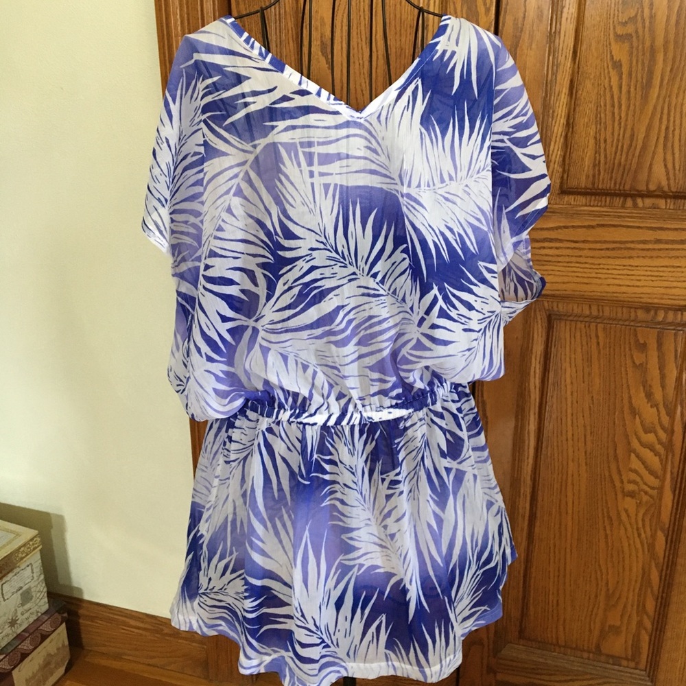 Cute and lightweight Swim Cute Coverup NWOT - Picture 1 of 8
